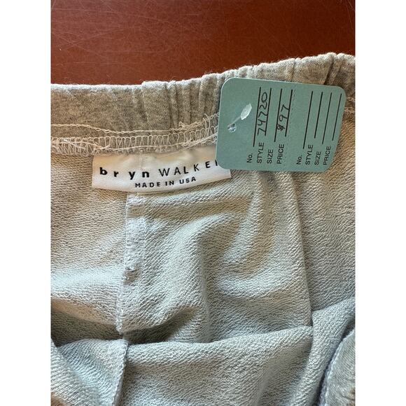 Bryn Walker 74720 Crop Pants Light Grey XS NWT Siro Rayon Spandex USA Made - Picture 4 of 8